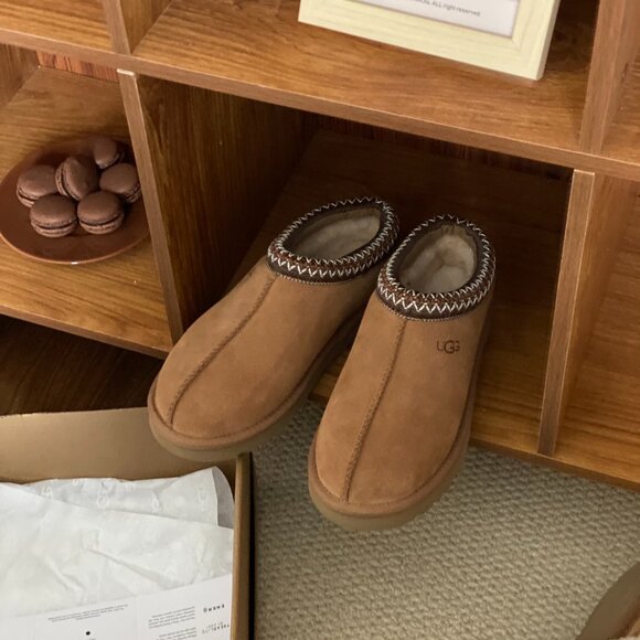 Women’s UGG Tasman slipper - Picture 2 of 9